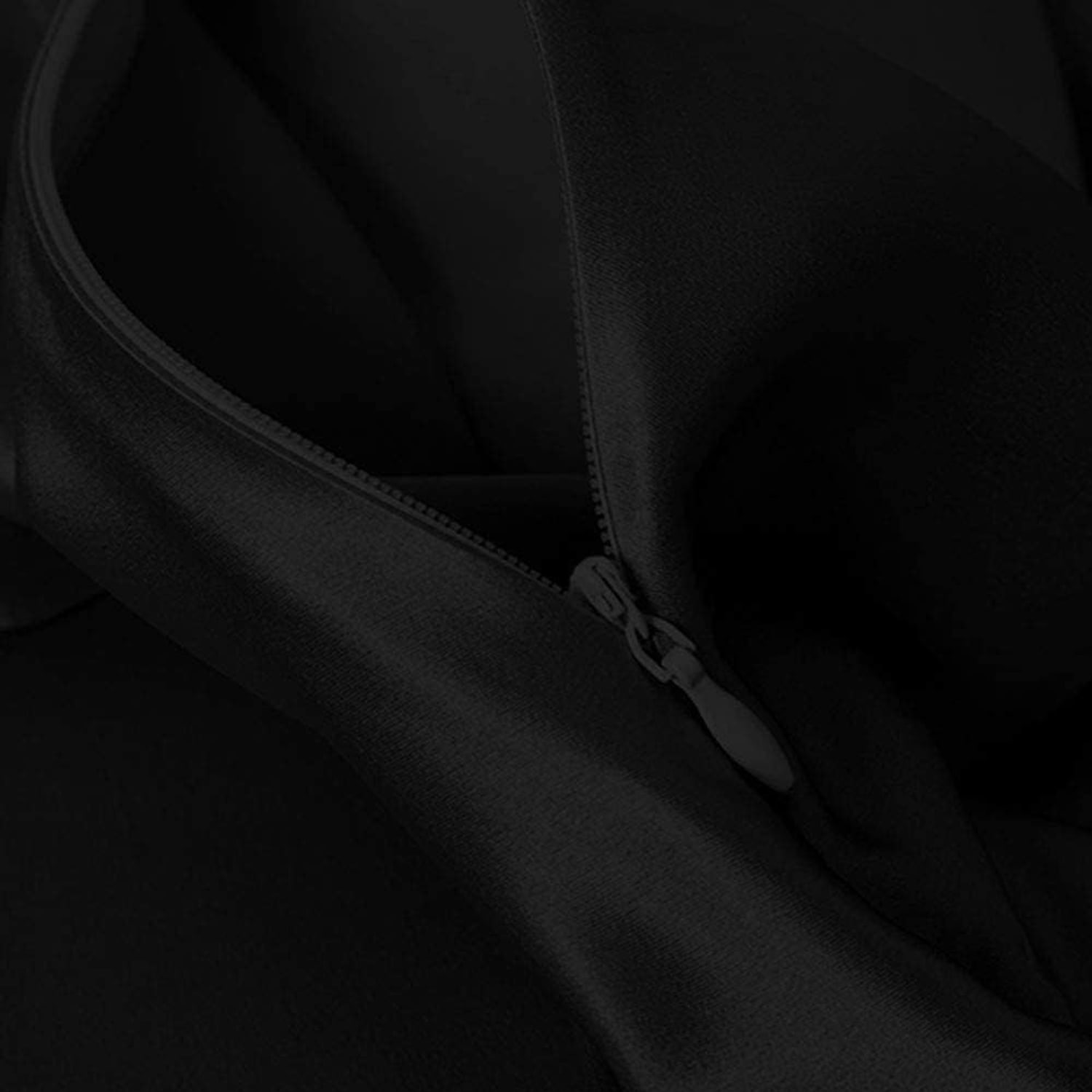 Black 22 Momme Mulberry Silk Pillowcase, Standard, Zip Closure