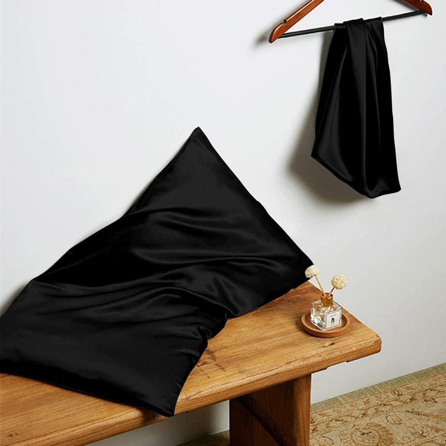 Black 22 Momme Mulberry Silk Pillowcase, Standard, Zip Closure