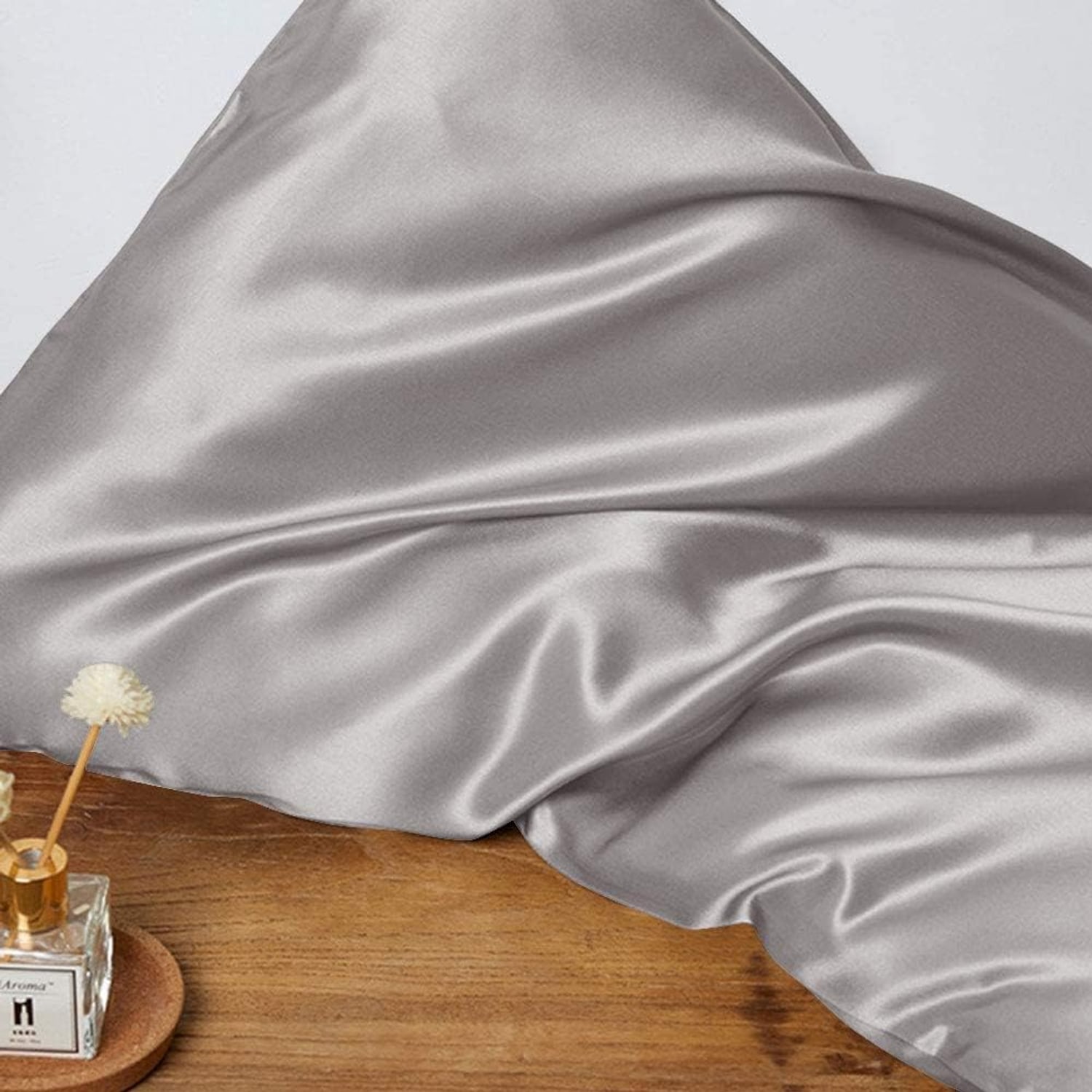Grey 22 Momme Mulberry Silk Pillowcase Queen with Hidden Zip