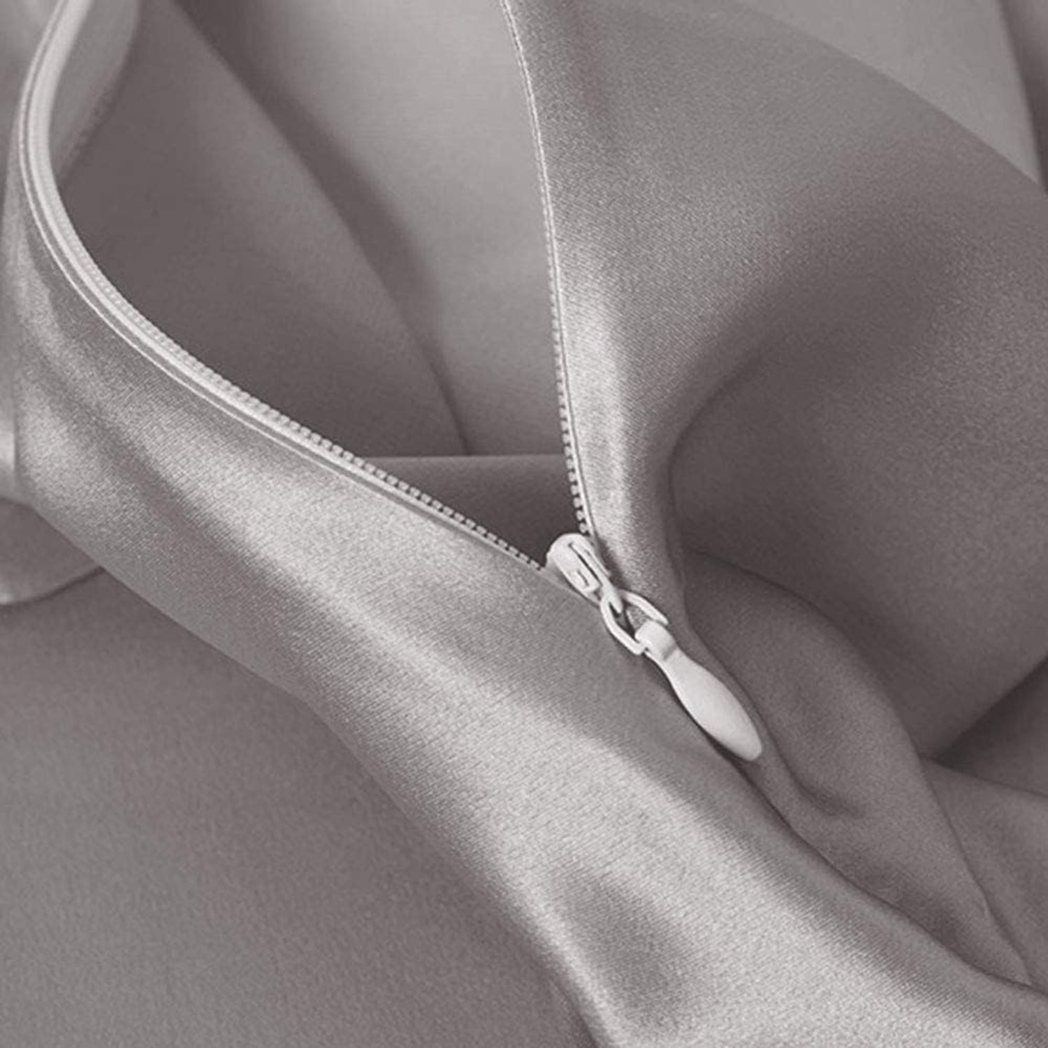 Grey 22 Momme Mulberry Silk Pillowcase Queen with Hidden Zip