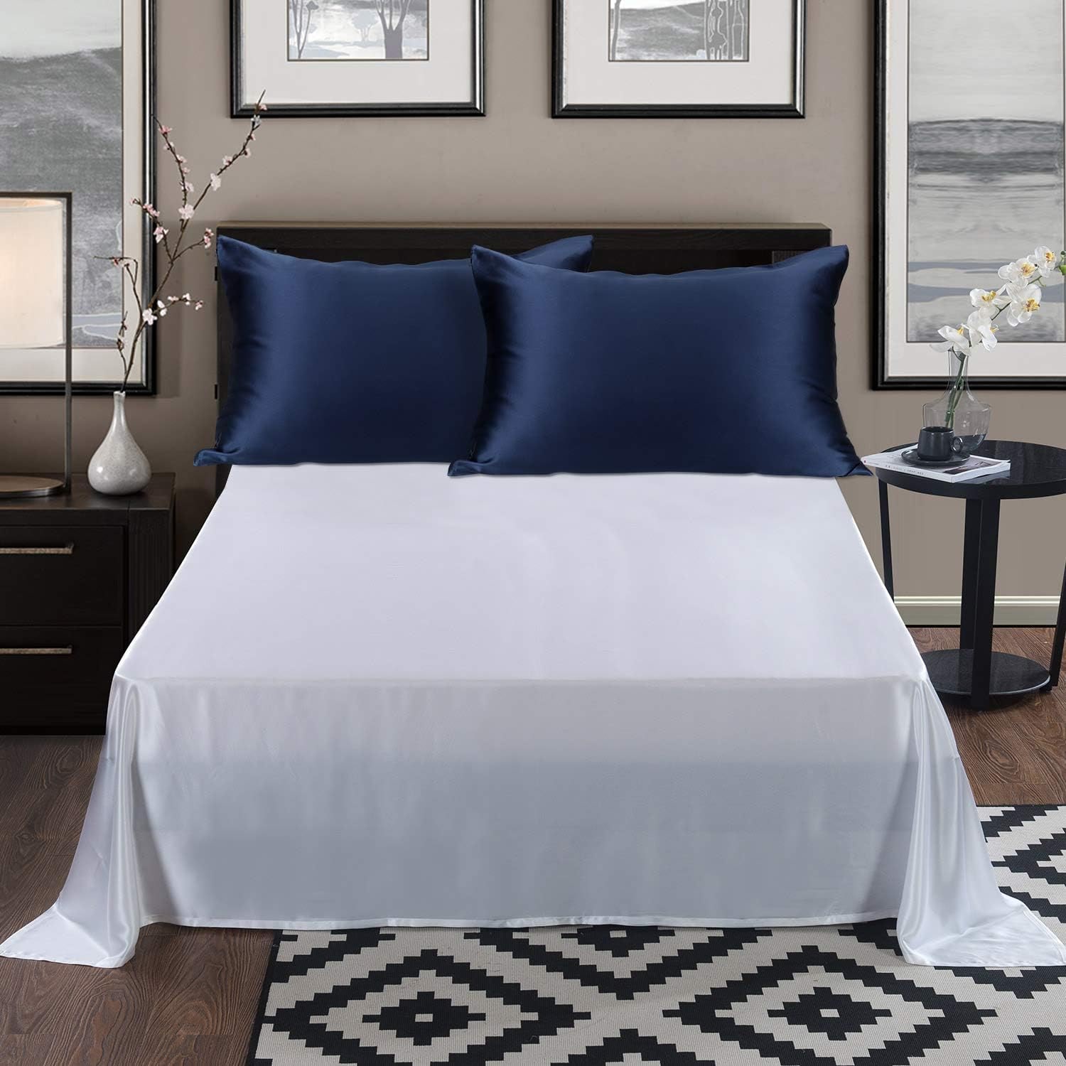 Navy Blue 19 Momme Mulberry Silk Pillowcase, Queen with Hidden Zip