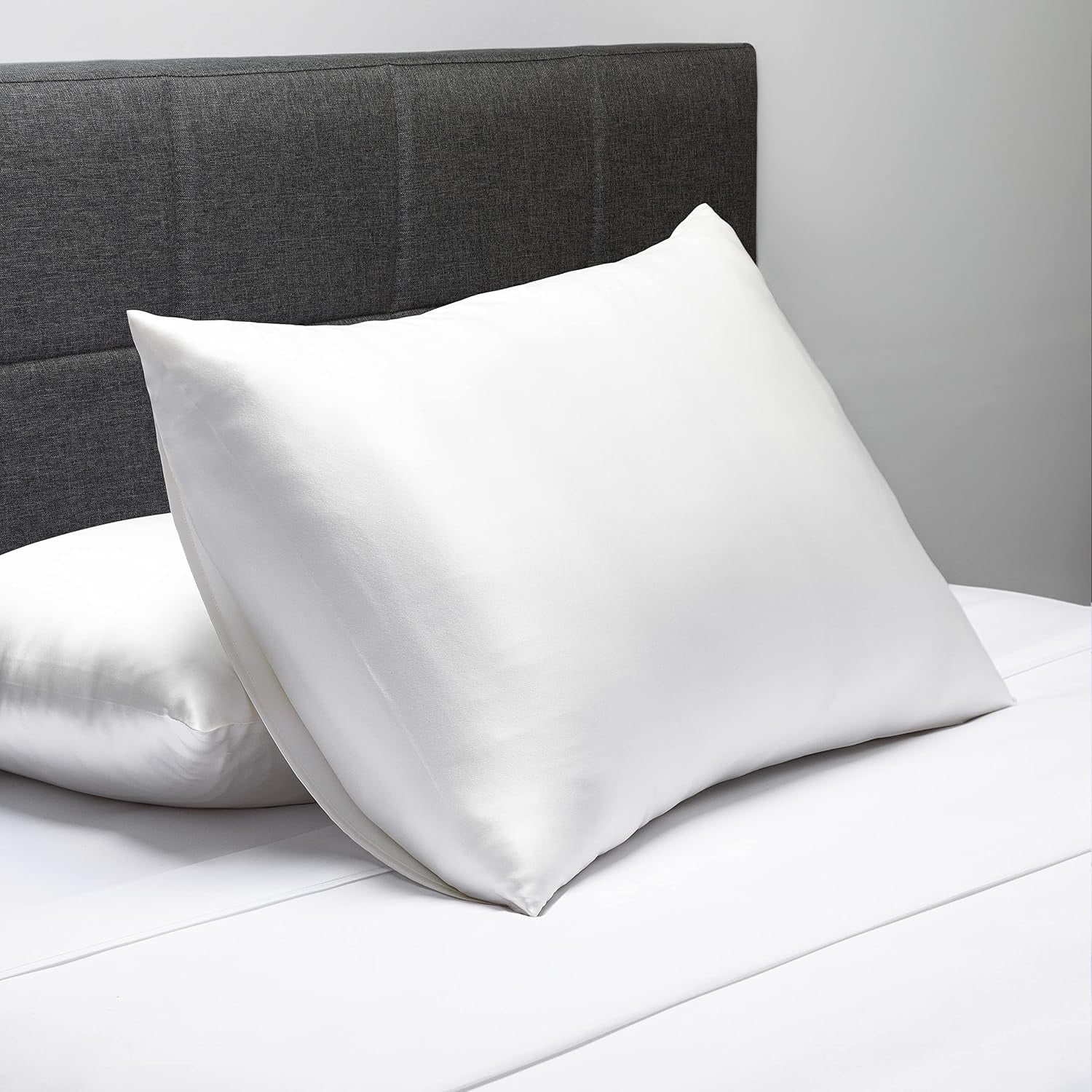 Undyed White 25 Momme Mulberry Silk Pillowcase (Queen): image 3
