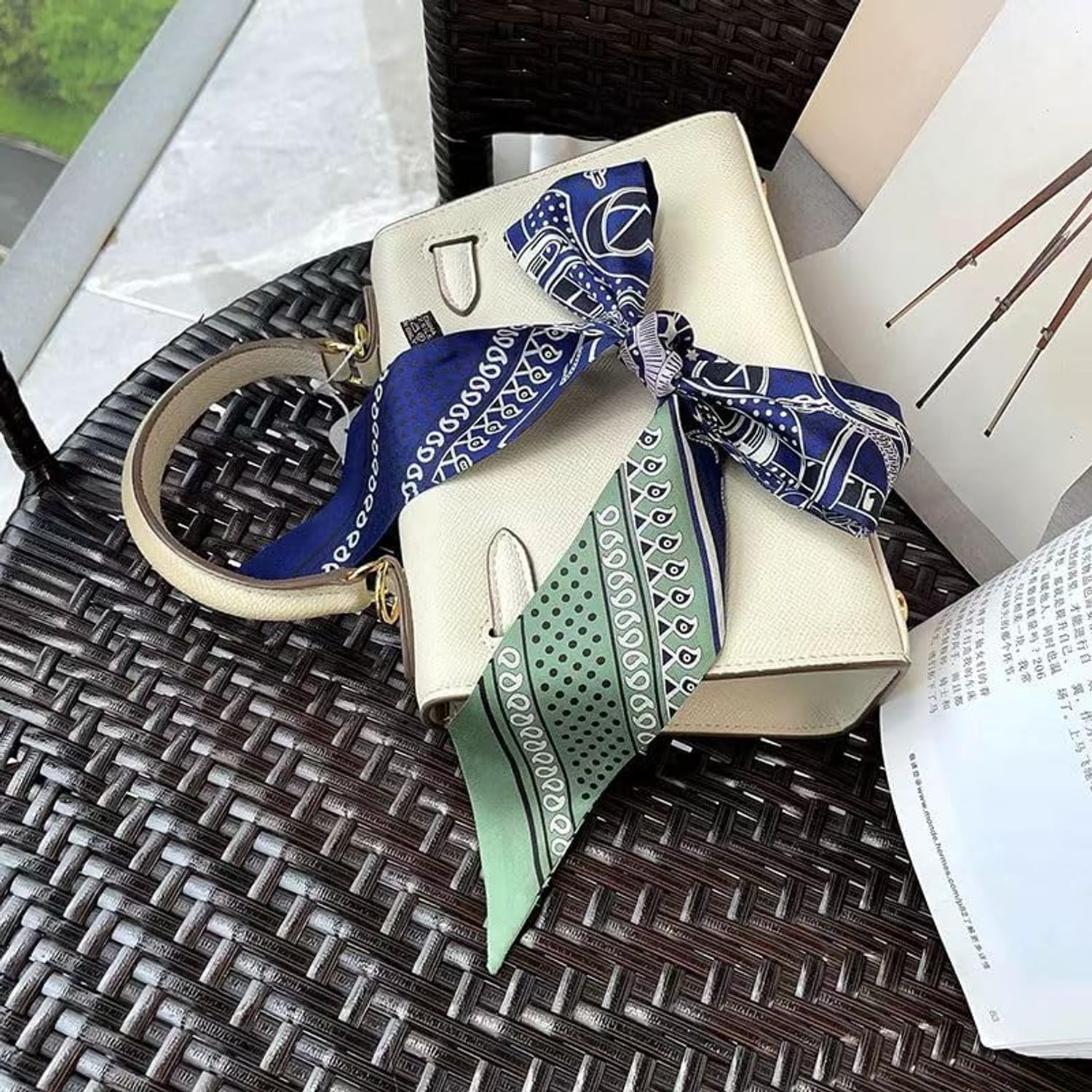Mulberry Silk Twill Handbag Scarf in Dark Blue: image 7