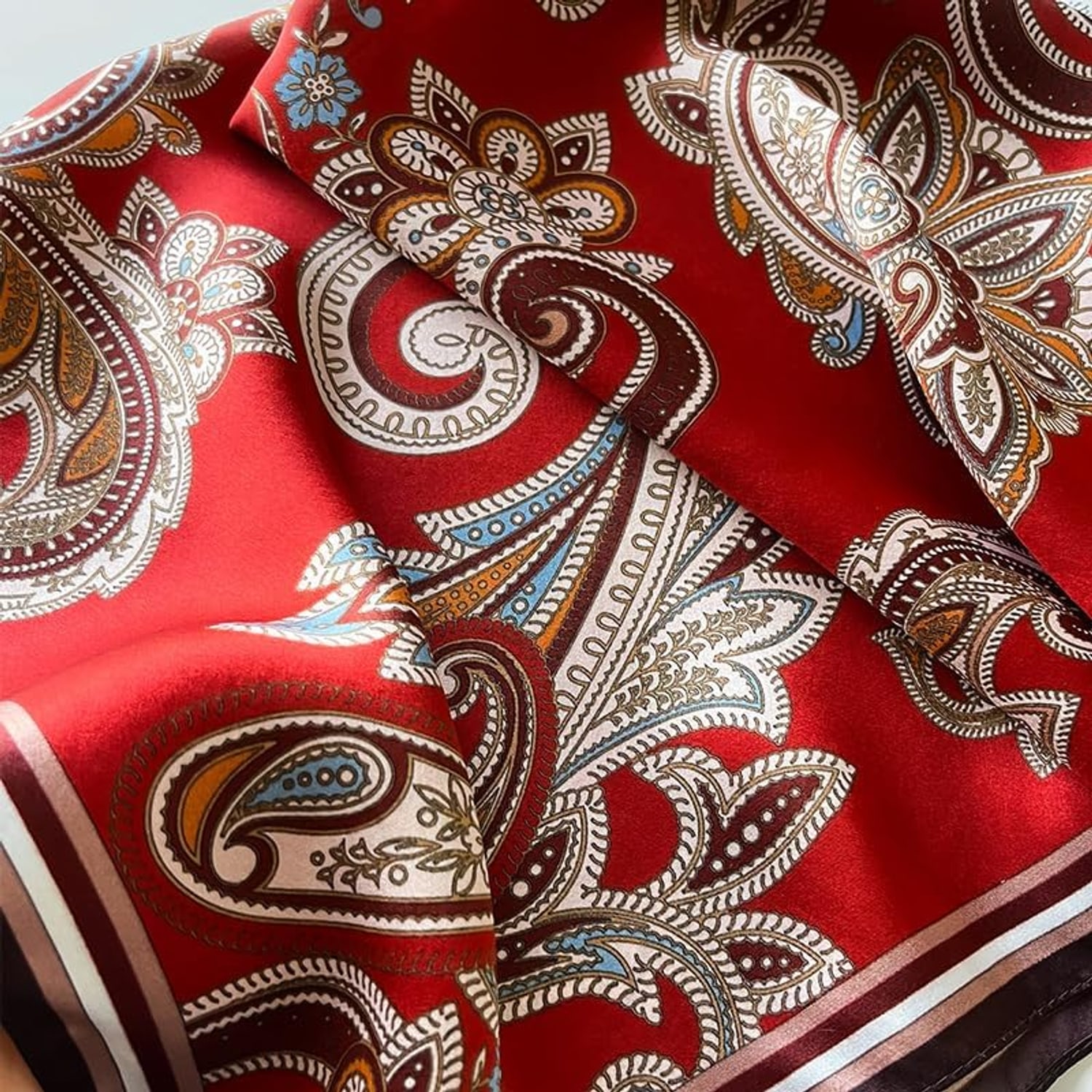 Printed Mulberry Silk Scarf 70cm Square: image 3